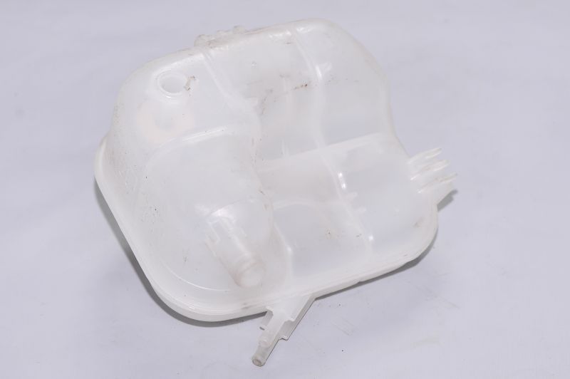 CORSA ÇIKMA YEDEK PARÇA ASTRA G SU FİKİYE BİDONU